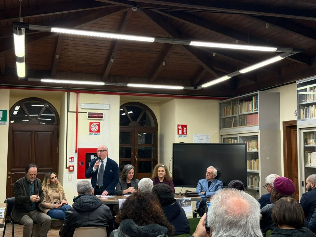 “Dialetti lucani: un patrimonio linguistico da conoscere e tutelare”: ieri sera a Tricarico, l’evento promosso dall’UNPLI Basilicata, in occasione della Giornata nazionale del Dialetto e delle lingue locali img 0770